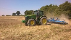 John Deere 7215r + Lemken Rubin 9