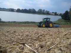 John Deere 7215r + Lemken Smaragd