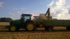 John Deere 7215r