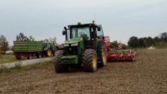 John Deere 7230R + Horsch Pronto6DC , John Deere 6330 + Itas