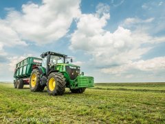 John Deere 7230R