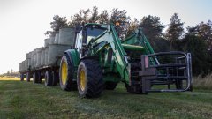 John Deere 6230 + Przyczepy