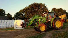 John Deere 6230