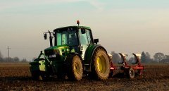 John Deere 6330 & Kuhn master 102