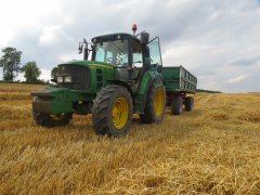 John Deere 6330