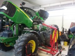 John Deere 6520