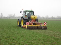 John Deere 6630 + APV