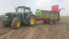 John Deere  6630