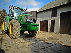 John Deere 6630