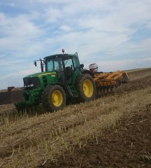 John Deere 6830 & Staltech UH40