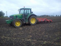John deere 6930 + Kuhn Cultimer 300