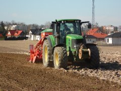 John Deere 6930 Premium i agregat upraowo-siewny