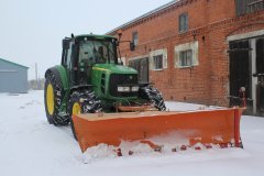 John Deere 6930