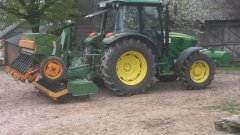 John Deere 5070M + Amazone