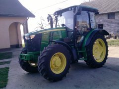 John Deere 5075M