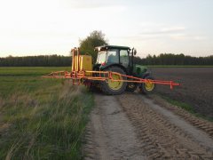 John Deere 5080R + Pilmet 615