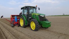 John Deere 5085 M & Gruse VL 19 KN