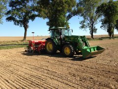 John Deere 5085M + Agro-Masz