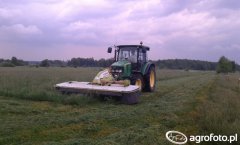 John Deere 5090R