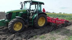 John Deere 5100M