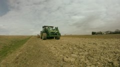 John Deere 5100R + Unia Ares