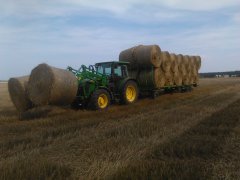 John Deere 5115M & Laweta