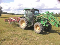 John  Deere 5620 + tur John  Deere 533 + Unia Kombi