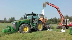 John Deere 8260R + Mzuri ProTill 4T