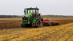 John Deere 8360 RT & Vaderstad Cultus 500