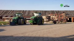 John Deere 8360R & John Deere 8370 RT + Horsch Terrano 6 FM