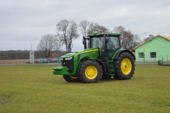 John Deere 8370R