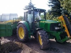 John Deere 6220