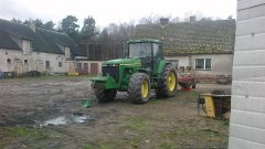 John deere 8100