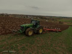 John Deere 8430