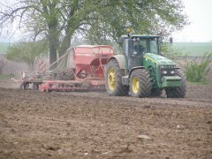 John Deere 8530 & Horsch Pronto 6 AS