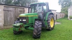 John Deere 6610