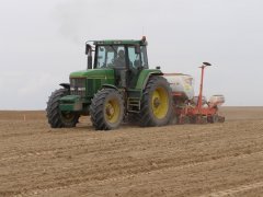 John Deere 7700 & Kuhn Maxima 2 TS