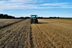 John Deere 6200 + AgroMasz AP 2,6