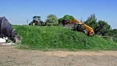 John Deere 8400 & JCB