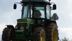 John Deere 1640