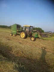 John Deere 1640+JD550