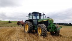 John Deere 3350 + RolEx Gruber 2.2