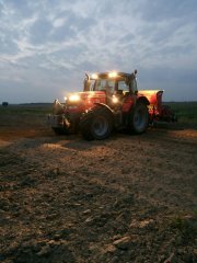 Massey Ferguson 7615 & Unia Focus