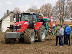 Massey Ferguson 7726 \u0026 Sulky