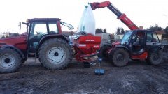 Valtra 6550 + kuhn MDS1142 + manitou MLT 634 120 LSU