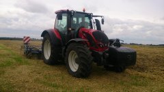 Valtra N124 Testy