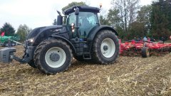 Valtra S374