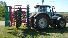 Valtra T132 versu & Brona Talerzowa Agro Masz