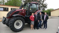 Valtra T144