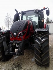 Valtra T144